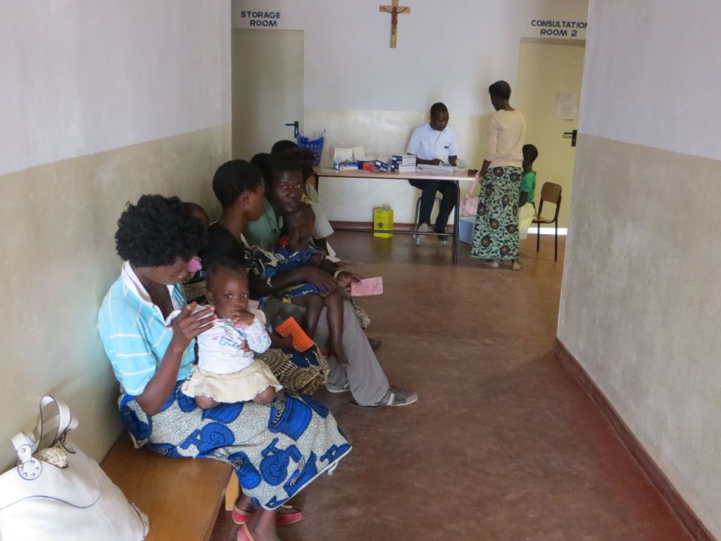 Patients and guardians queueing for treatment