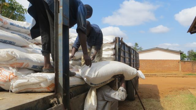 Offloading the fertilizers